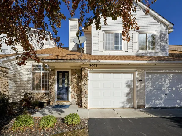 2096 Baneberry Way E, Chanhassen, MN 55317