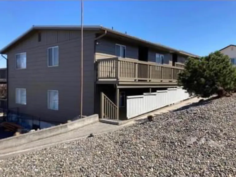 2825 Mayfair Dr #2 — Photo 2