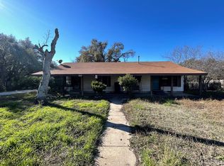 301 S Sweeten St, Rocksprings, TX 78880