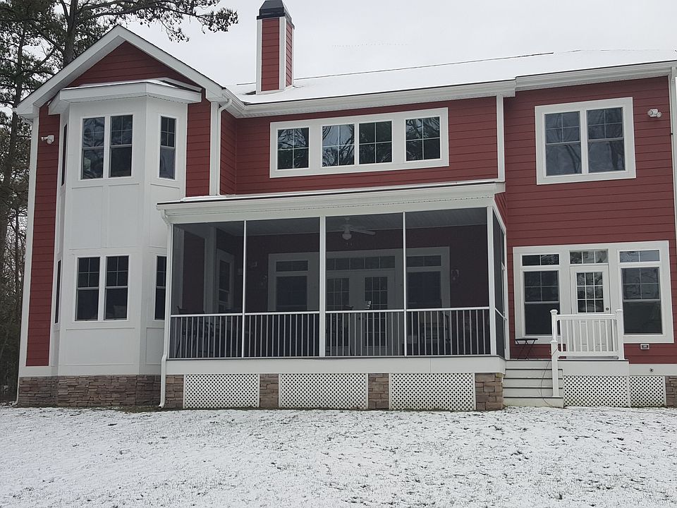 1st image of 34766 Cove Ct