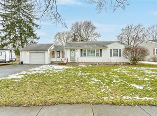 286 Crestwood Blvd, Rochester, NY 14624