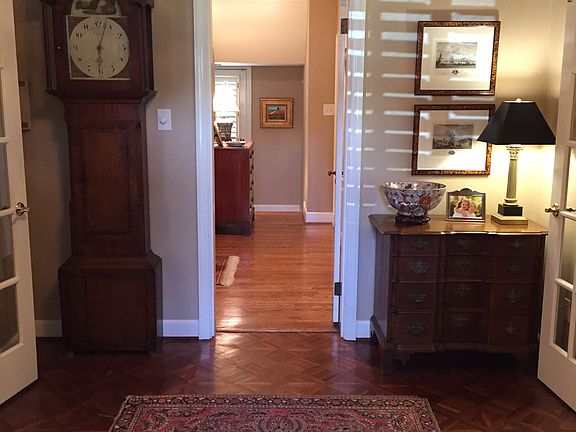 3rd image of 715 Green Ln