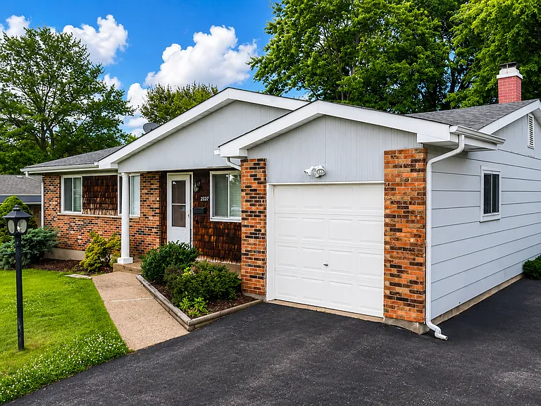 1840 Teakwood Manor Dr — Photo 4