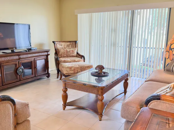 21338 Juego Circle #11g, Boca Raton, FL 33433