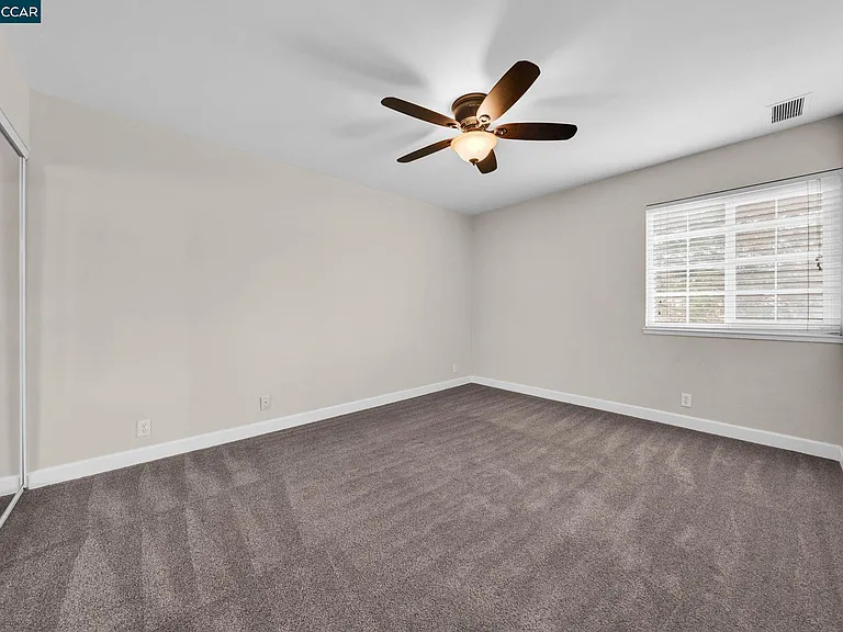 1812 Cole Ave #4 — Photo 32