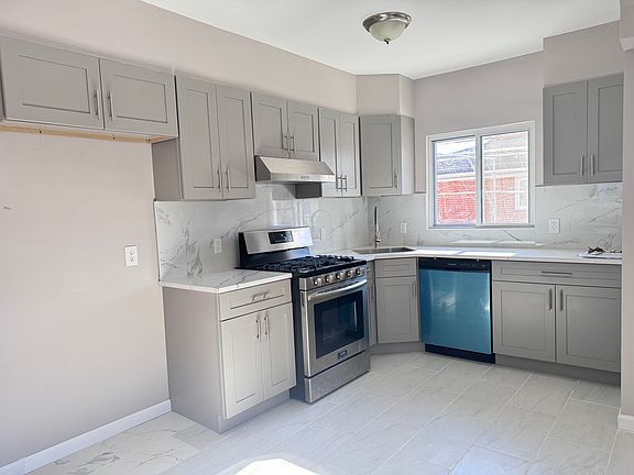 3rd image of 64 Hett Ave #1