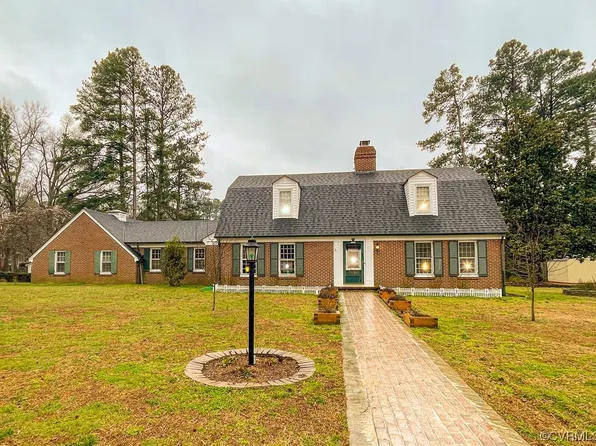 401 Durant St, South Hill, VA 23970