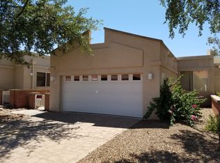 8672 N Johnny Miller Dr, Tucson, AZ 85742