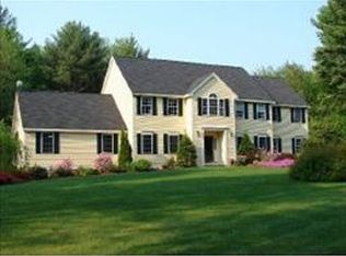 9 Brimmer Ln, Hampton Falls, NH 03844