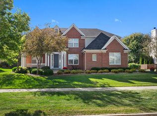 810 Bailey Ln, Hampshire, IL 60140