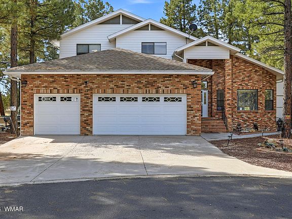 3rd image of 320 N 34th Dr