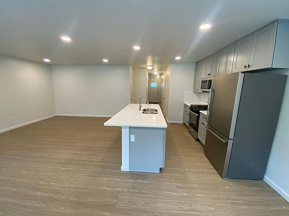 5th image of 1213 Hanna Ave