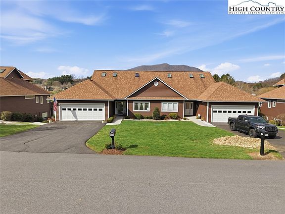 2nd image of 233 Lake View Place #D1