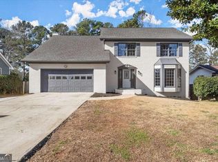 5036 Stoney Point Cir, Stone Mountain, GA 30088