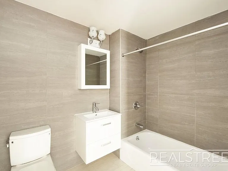 9002 Queens Blvd #423 — Photo 5