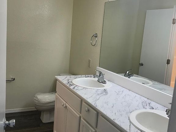 Double sink bathrooms