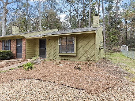 3rd image of 2208 Victory Garden Ln