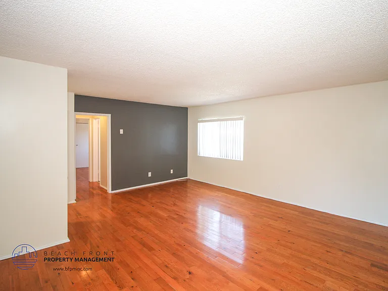 24431-24433 Hawthorne Boulevard — Photo 8