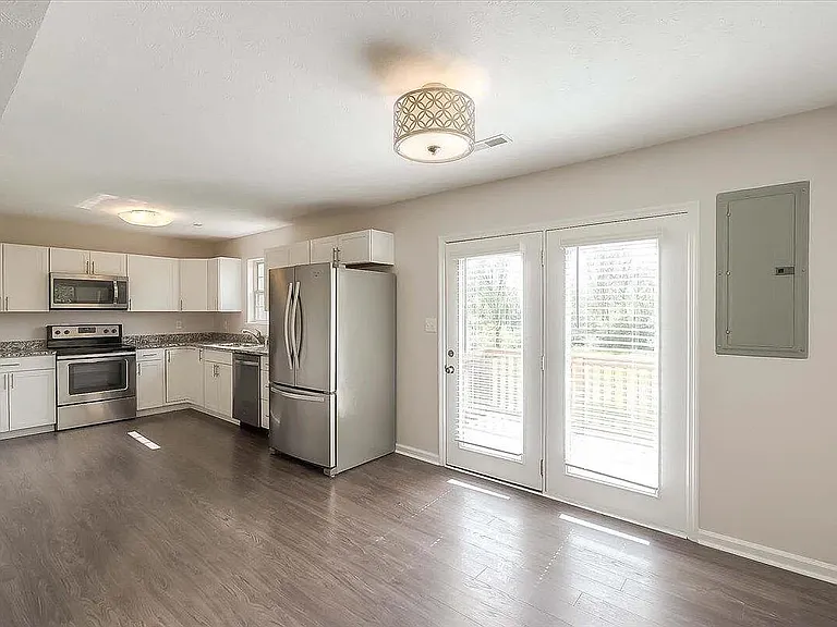 3825 Lady Di Ln #3825 — Photo 3
