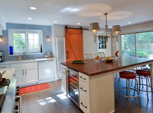 7304 Elbow Ln, Philadelphia, PA 19119
