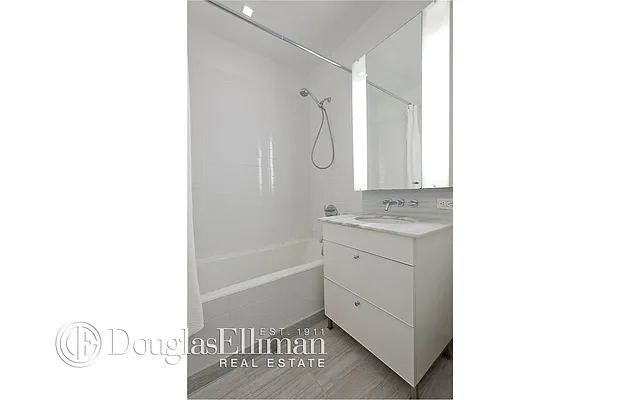 Sold by Douglas Elliman | media 14