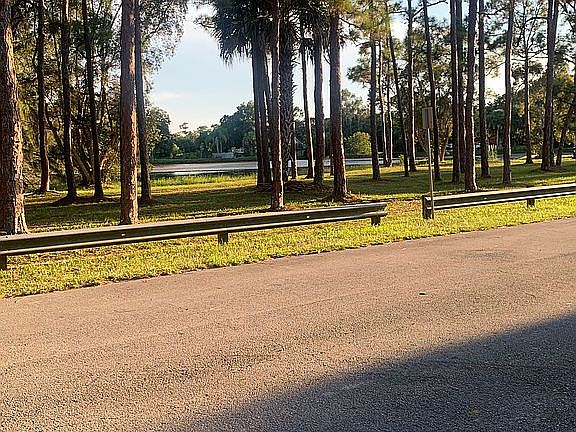 Public park/lake at corner 