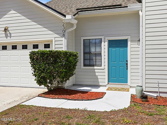 4th image of 2308 LUANA Drive E