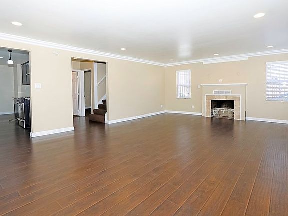 2nd image of 3308 W 66th Pl