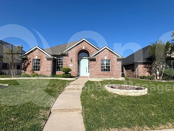 2nd image of 124 Parkhurst Ln