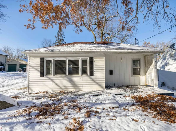 3906 53rd St, Des Moines, IA 50310