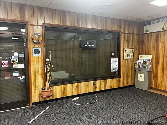 3rd image of 530 Grove St