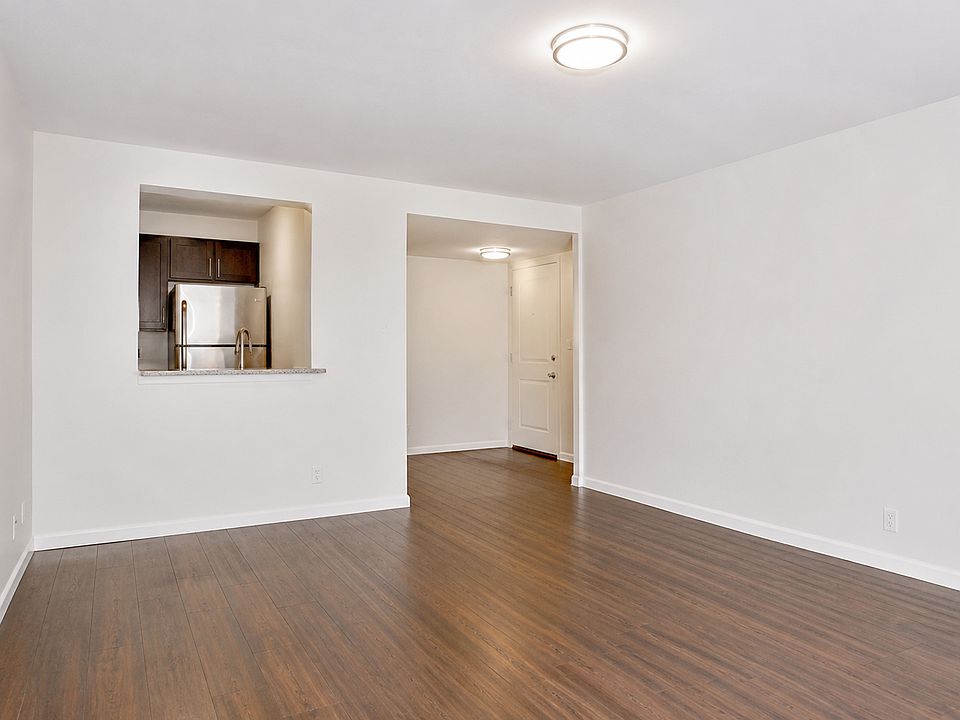 1st image of 311 Bolton Ave #Basement
