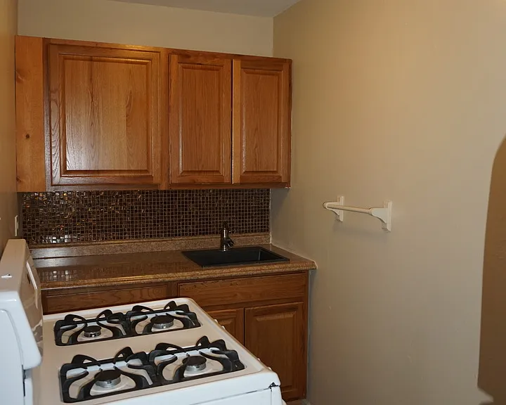 214 S Wahsatch Ave #8 — Photo 5