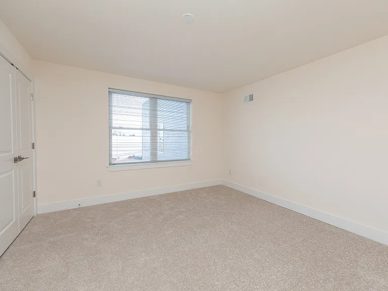 2445 N Front St #3 — Photo 18