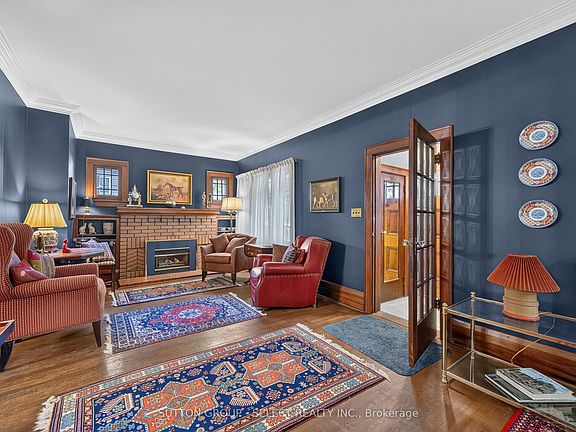 5th image of 361 Cheapside St