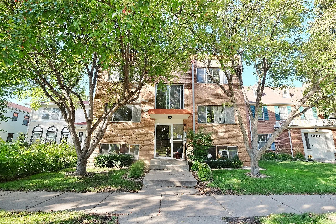 Randolph Avenue | 1743 — Photo 1