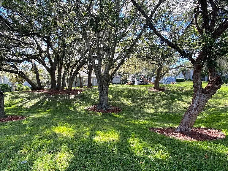 2612 Grassy Point Dr #312 — Photo 32
