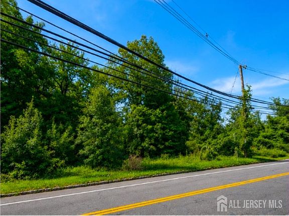 3rd image of 116 Mount Bethel Rd