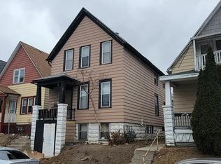 3053 N Holton St, Milwaukee, WI 53212