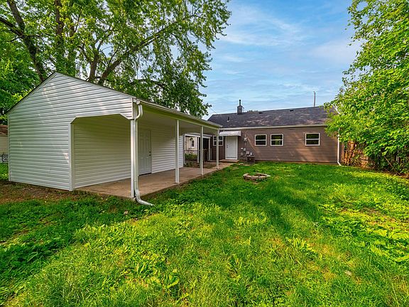 3rd image of 3083 Brownlee Ave
