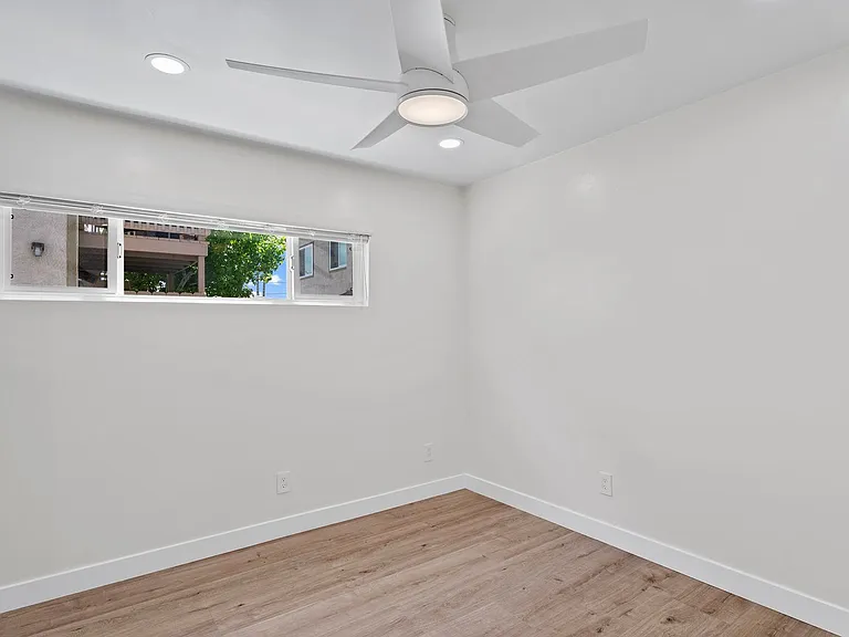 Ocean Beach Living | Modern 2Bd/2Ba | Laundry in-unit — Photo 38