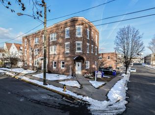 54 Grove St APT 4, Middletown, CT 06457