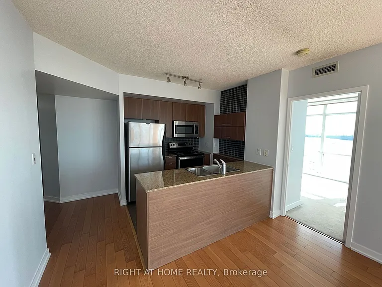 11 Brunel Ct #2615 — Photo 23