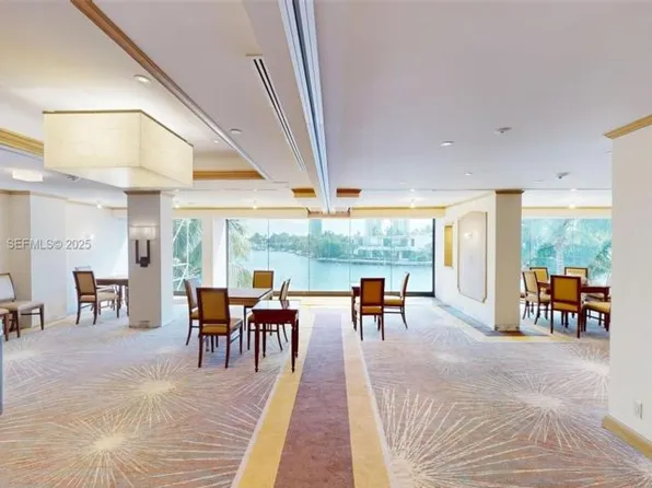 19667 Turnberry 14f Way, Miami, FL 33180