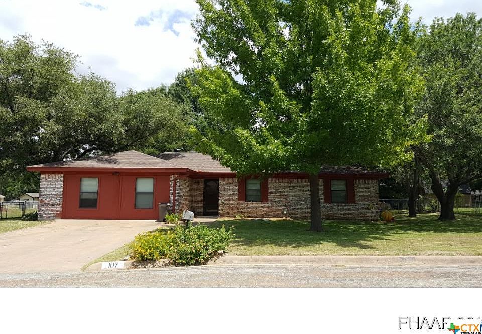 1st image of 107 Pecan Dr