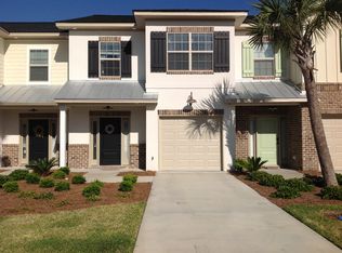 1402 Mariners Cir, St Simons Island, GA 31522