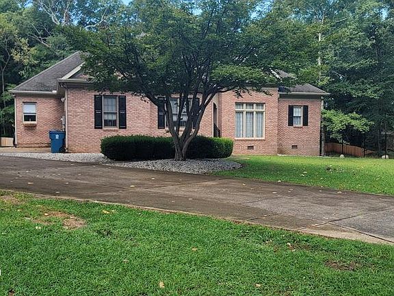 2nd image of 210 Forest Dr
