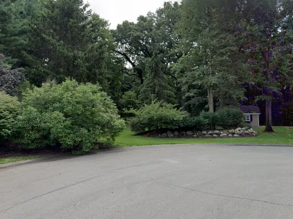 7629 Bramblewood Dr, Kalamazoo, MI 49009