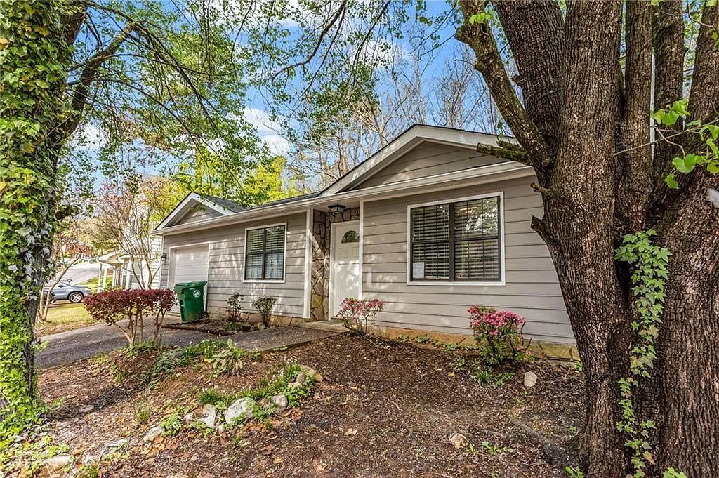 5332 Ridge Forest Dr photo 1