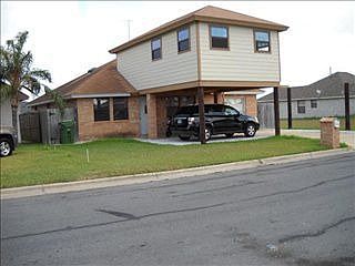 2nd image of 570 Red Rose St